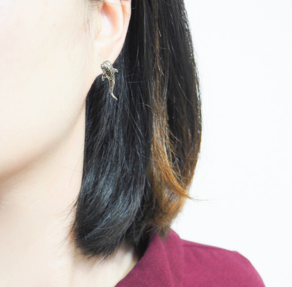 Whale Shark Earrings 鯨鯊耳環 瀕危動物 保育動物 預購 第4張的照片