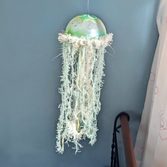 緑 クラゲのモビール グリーン アマクサクラゲ クラゲ ミズクラゲ