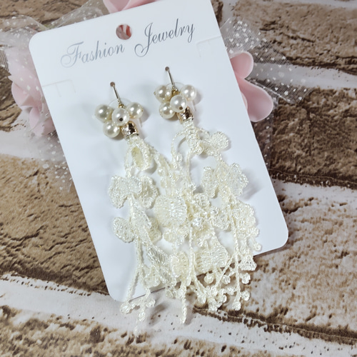 タッセルレースピアス/イヤリング ピアス（フック・チェーン