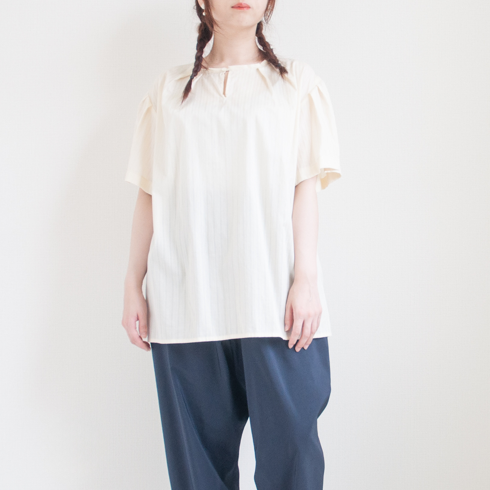 送料無料【完全一点物】ゴージータックブラウス（織り柄ストライプ）