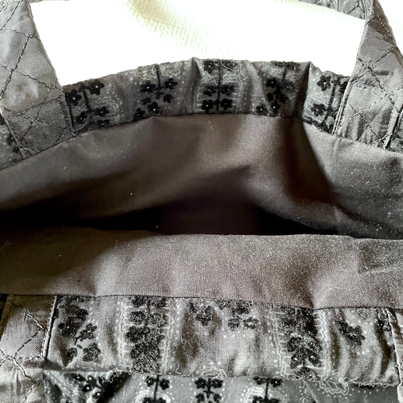 フォーマル・カジュアルバッグ/ブラック、リボン、ペーズリー柄トートバッグ 6枚目の画像