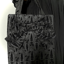 フォーマル・カジュアルバッグ/ブラック、リボン、ペーズリー柄トートバッグ 2枚目の画像