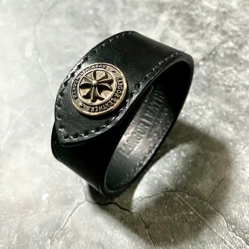 3リリー シルバーコンチョ レザーブレスレット ／ イタリアンレザー  