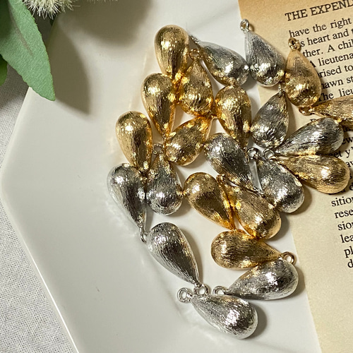 2個］金属しずくチャーム ゴールド チャーム ぐれぴー 通販 16099898