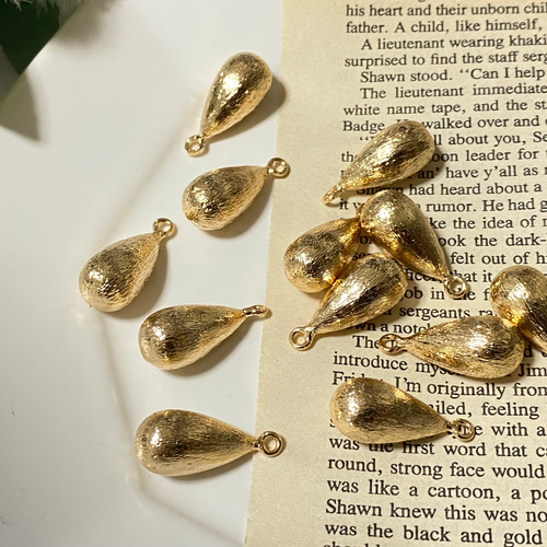 2個］金属しずくチャーム ゴールド チャーム ぐれぴー 通販 16099898