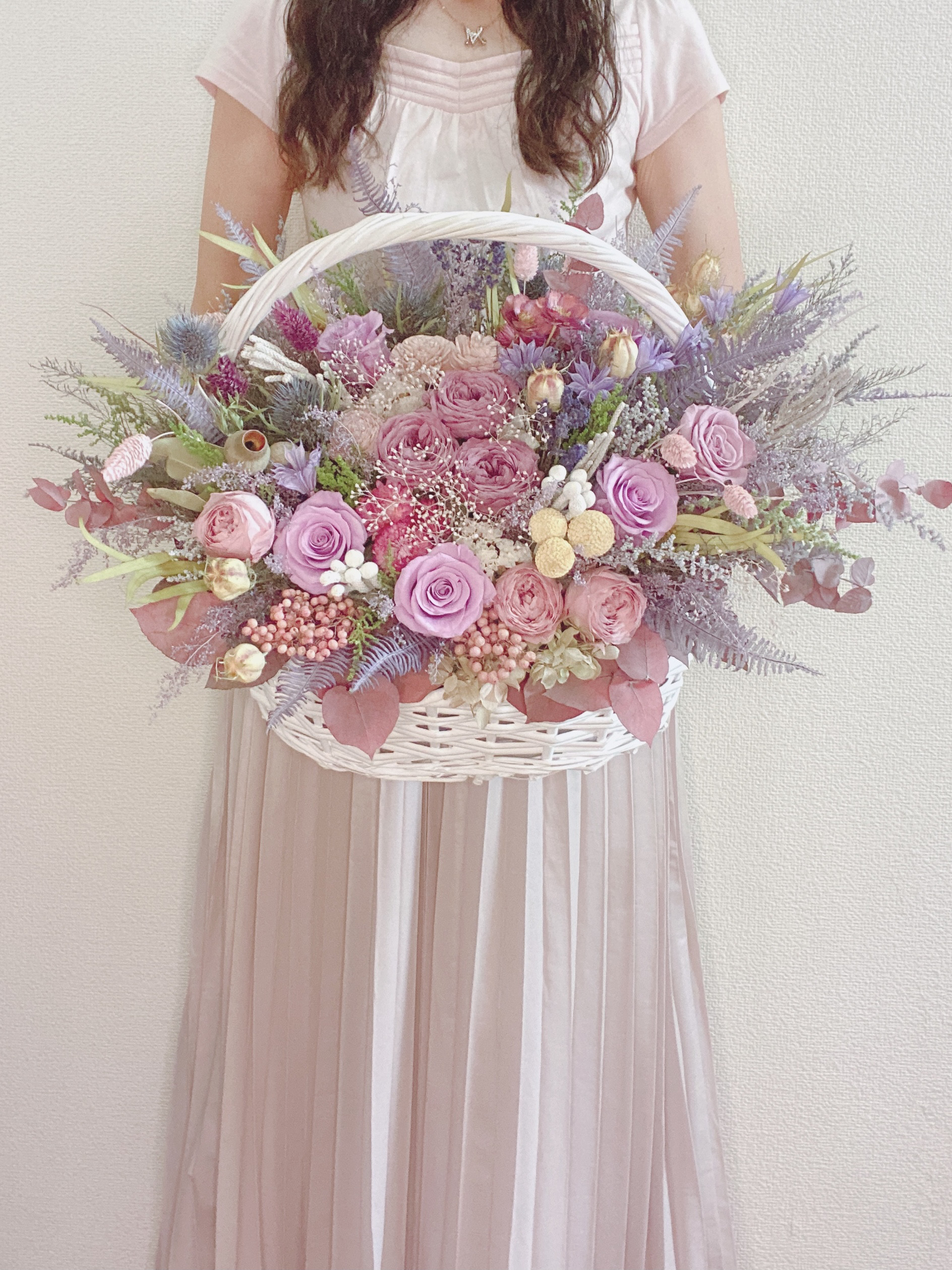 【代表作品】豪華 アンティーク くすみ系 ピンク 花籠アレンジ バスケット バレンタイン 母の日ギフト 還暦祝 プリザー