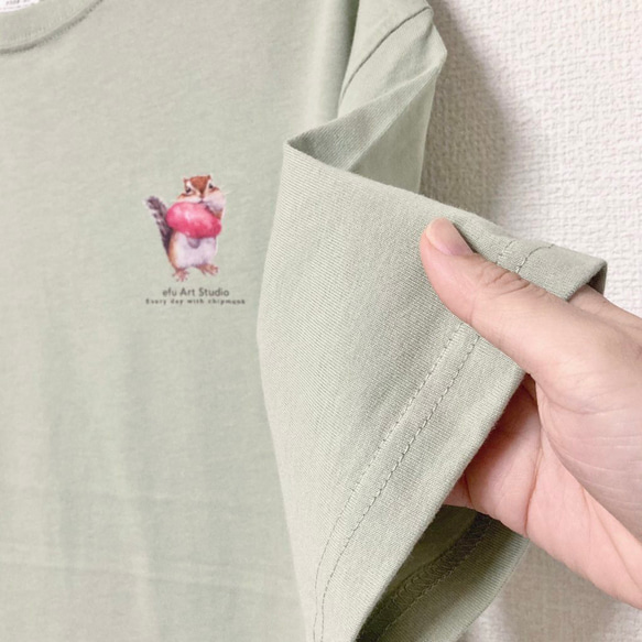 〈ビッグシルエット〉きのことシマリスのTシャツ 4枚目の画像