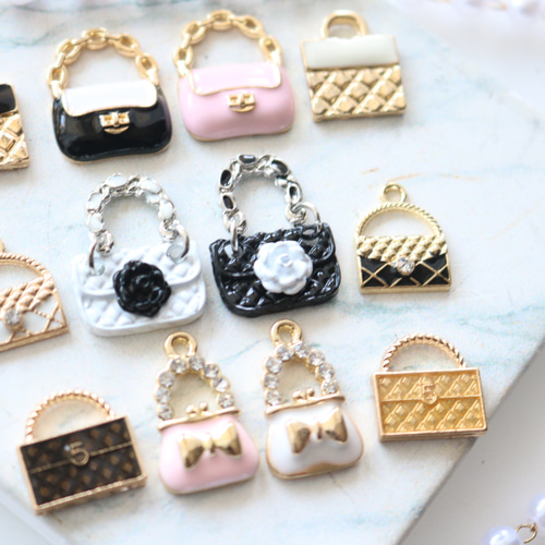 12個】バッグチャーム アソート ピンク 黒 白 キルティング カメリア