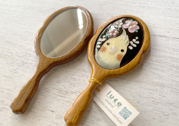 景泰藍飾品「木框小手鏡」玄鳳鸚鵡普通版（灰色） 第6張的照片