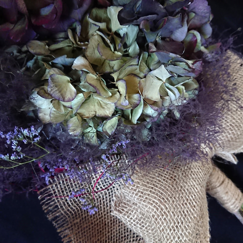 3.秋色紫陽花スワッグ 大きいサイズ』三色の秋色紫陽花とスモークツリーのアンティーク