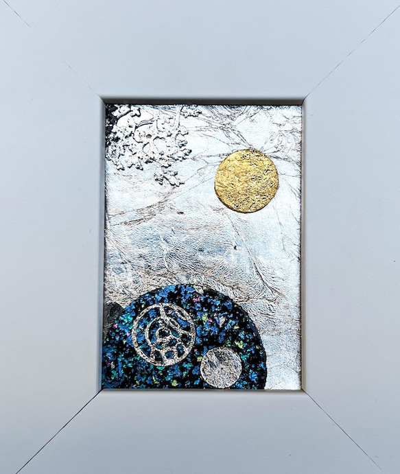 【卓上切り絵Art】<切り絵と箔押し> 満月と渦潮 1枚目の画像