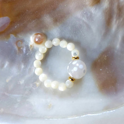 珍しい天珠さん❣まっ白な星空天珠さん❣満点天珠さんのリング、指輪 2枚目の画像