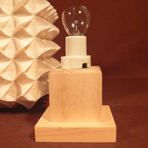 和紙の手作りランプシェード　美濃和紙使用　[ 趣 ] 8-1　癒しの一点物作品 和紙の手作りランプシェード 美濃和紙使用 [折] 1-1 どこにもない癒し