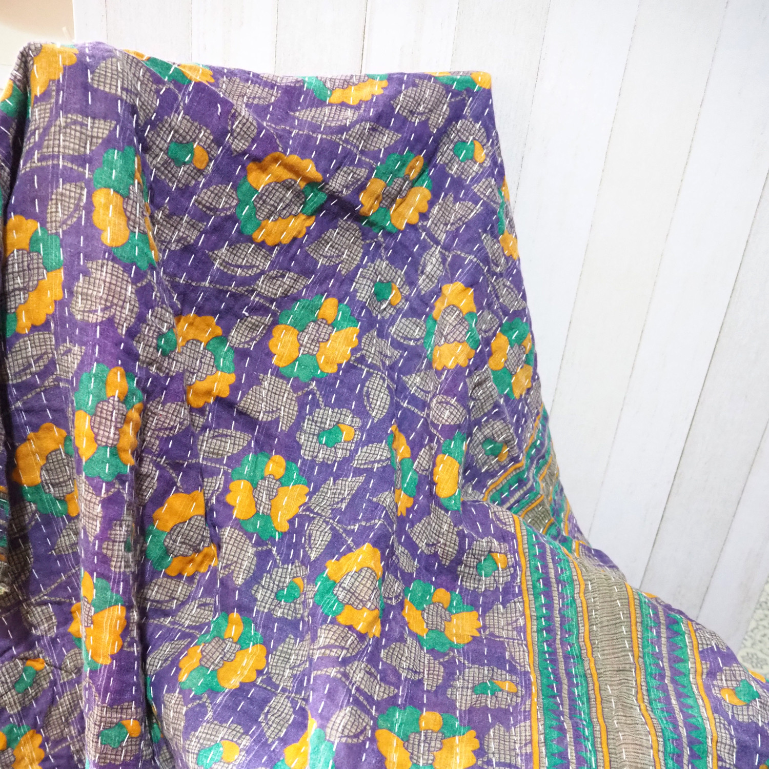 ヴィンテージカンタキルトのマルチカバー（リバーシブル / ラリー