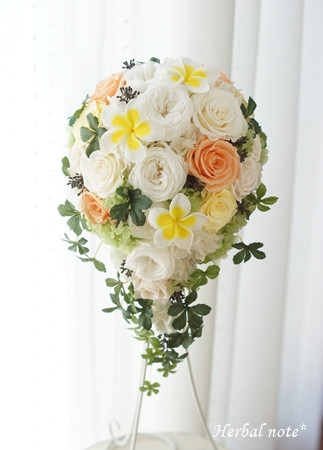 【オーダーメイド＊ウェディングブーケ】PB-152　プリザーブドフラワー　ショートキャスケード　プルメリア　リゾート婚