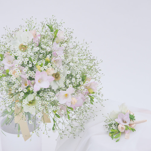 ウェディングブーケ 生花 かすみ草ブーケ【ブートニア、髪飾り ウェディングブーケ 生花 かすみ草ブーケ【ブートニア、髪飾り