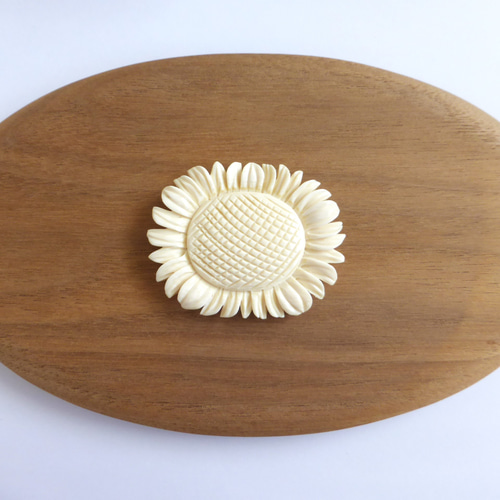 ナンタケットバスケット カービング オーナメントアイボリー＆べっ甲① 387f257e29391ef1b9b87bd22e4285