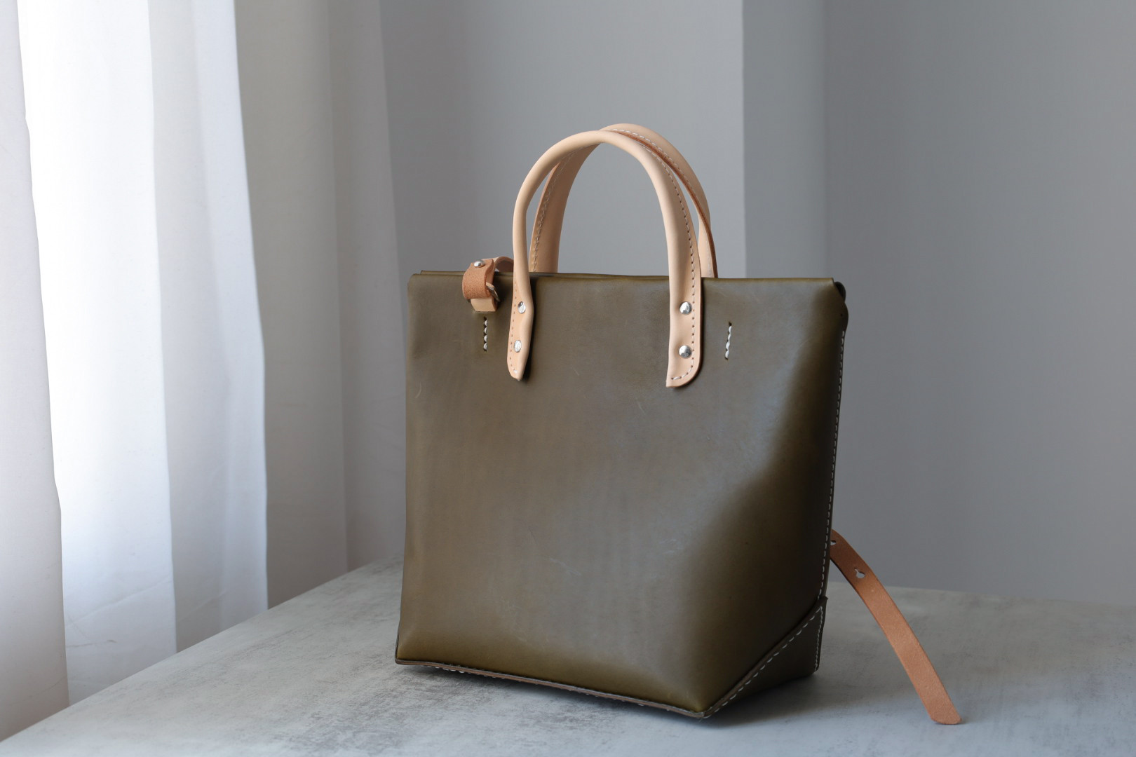 【切線派】シンプル実用的なトートバッグ 中　手持ち 肩掛け 2WAY 鞄