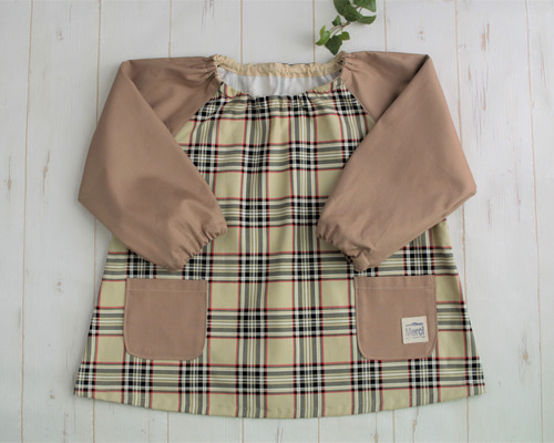 BURBERRY ピンク系チェック ベビースモックワンピース 半袖 BURBERRY ピンク系チェック ベビースモックワンピース 半袖
