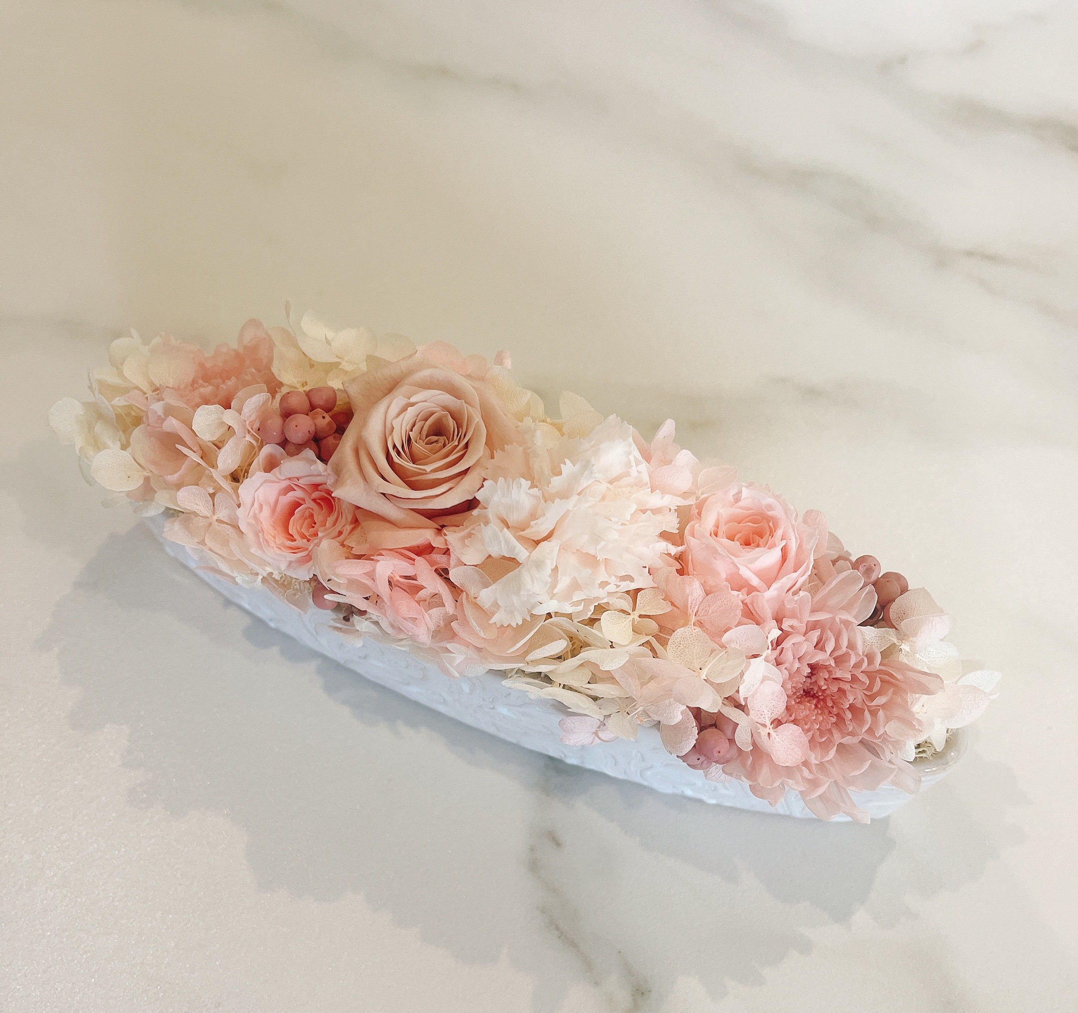 プリザーブドフラワー　テーブル　ピンク　ローズ　アンティーク