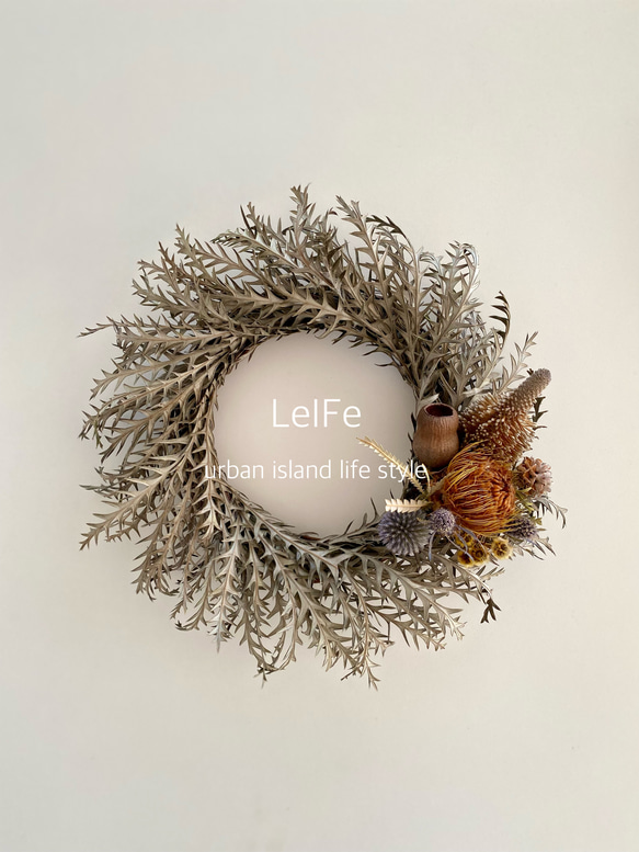 グレビレアアイバンホーのリース silvergreen × orangebrown リース