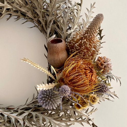 グレビレアアイバンホーのリース silvergreen × orangebrown リース