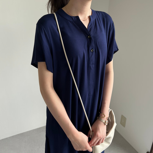 人気 送0テロンと1枚で着れる 冷感夏生地の半袖ワンピース 細見え