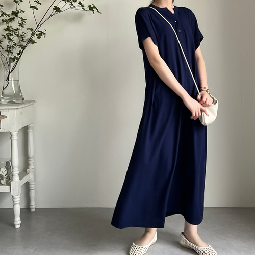 人気 送0テロンと1枚で着れる 冷感夏生地の半袖ワンピース 細見え