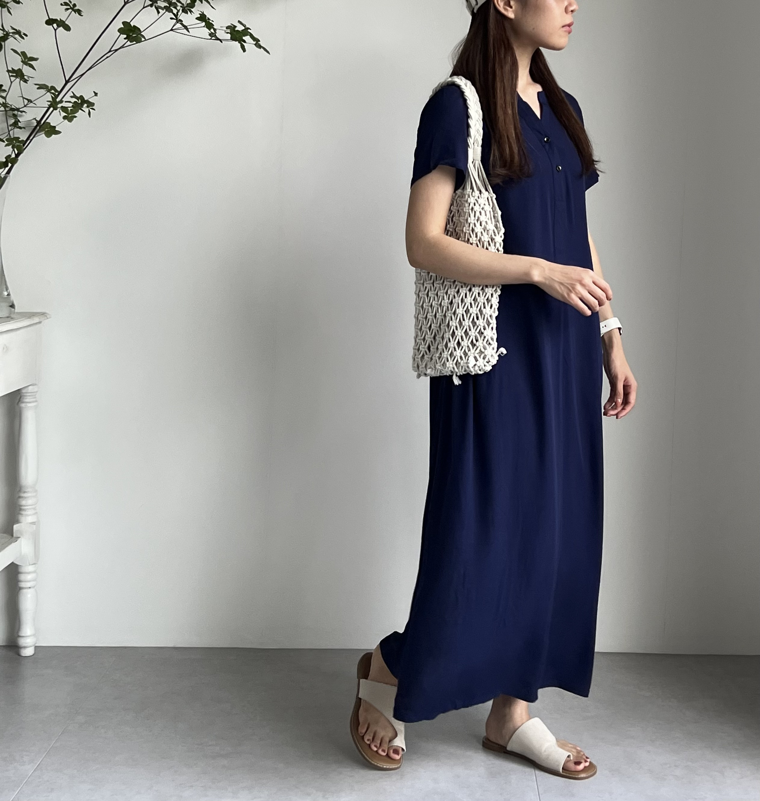 人気 送０テロンと１枚で着れる 冷感夏生地の半袖ワンピース 細見えワンピース トールサイズも【半袖ネイビーワンピ−ス】