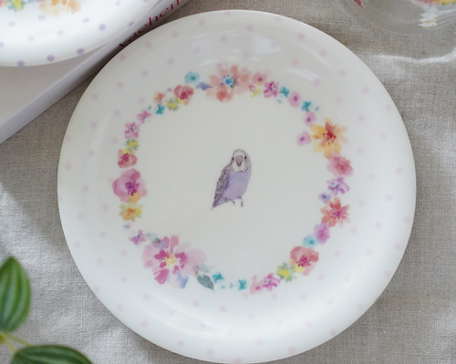 お皿。小鳥可愛い。。縁がお洒落。。。 f2ed5a9f00df988d78550a1f6058ac