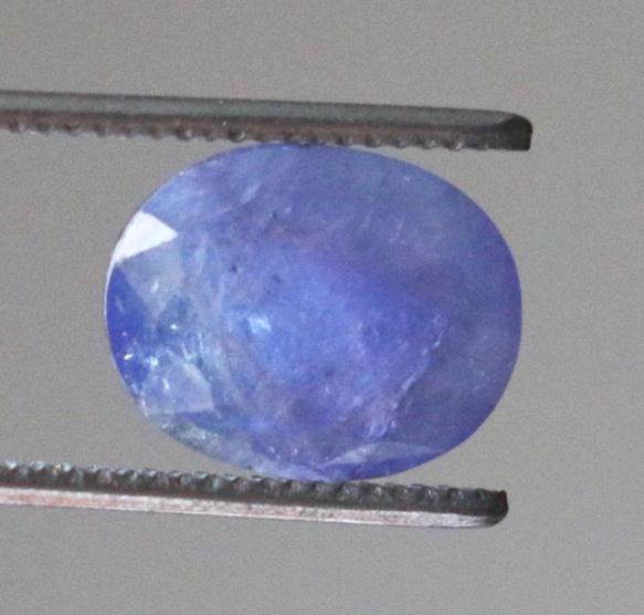 5.3ｃｔ　天然石　タンザナイト　オーバル　ルース 2枚目の画像