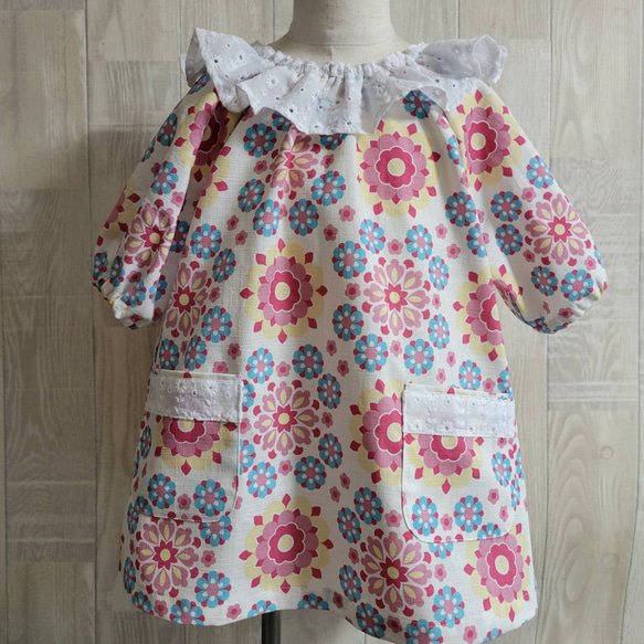 数量限定】80～150size 大きな花柄ピンク 半袖スモック フリル襟  