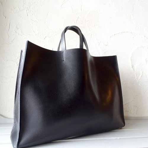 A4対応 PCバッグ 底板付 手持ち ビジネス シンプル 革 オリジナル