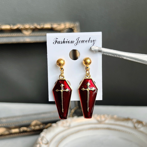 棺桶 棺 コフィン ワインレッド ハンドメイド ピアス ゴシック 地雷系