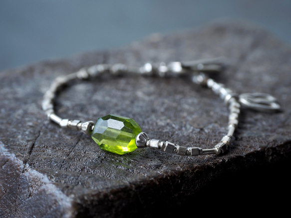 -Peridot- silver bracelet 1枚目の画像