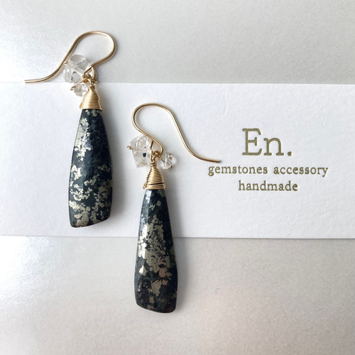 アパッチゴールドの14kgfピアス