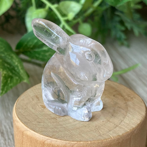 エネルギーを浄化して運を上げる/水晶うさぎ/パワー 天然石 ストーン