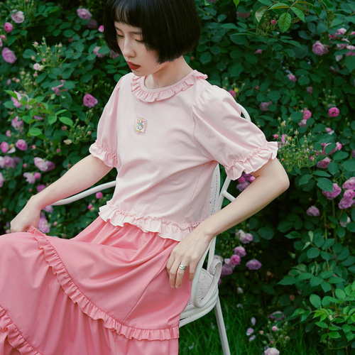 クリームピンクのレトロローズガール半袖Tシャツサマーエンボス