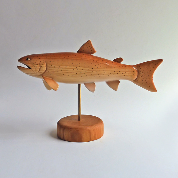 イトウ  ( 木 魚 Sakhalin taimen / salmon / fish / wood animal ) 2枚目の画像
