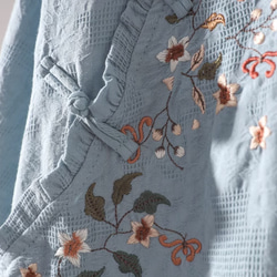 【受注制作】リネンシャツ 刺繍 大人可愛い ナチュラル .ゆったりブラウス.ラミー麻.トップス レデイース 8枚目の画像