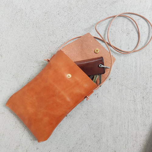 【美品】TOD'S サコッシュ シボ革 ブラウン キャメル シルバー金具 美品】TOD´S サコッシュ シボ革 ブラウン キャメル シルバー金具