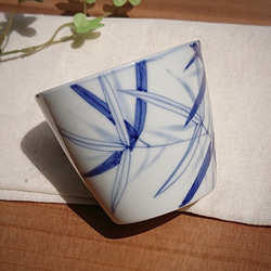 マグカップ （ささの葉）手描き　九谷焼染付　陶器　 4枚目の画像