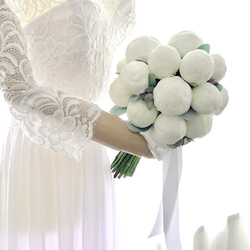 芍薬蕾ブーケ シャクヤク ピオニーブーケ クラッチブーケ ウェディング