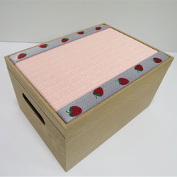 和紙畳飾り台収納BOX　いちご柄 4枚目の画像
