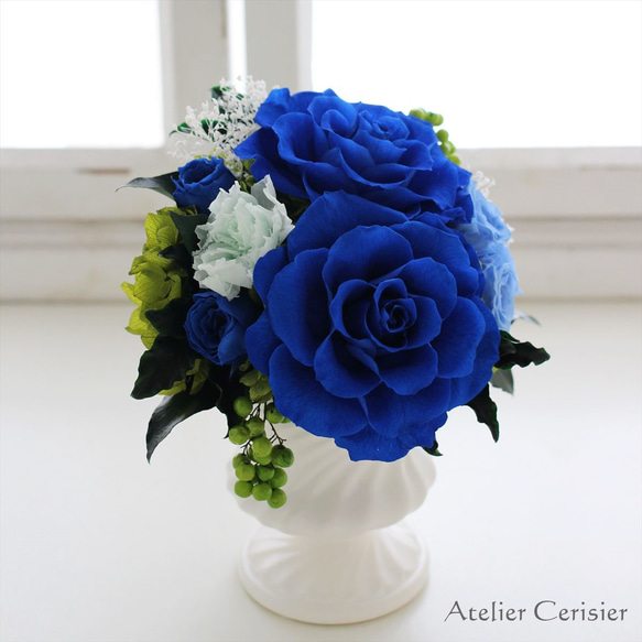 プリザーブドフラワー＜ブルーローズ＞ アレンジメント 青い薔薇 ＃２【お祝い】 3枚目の画像