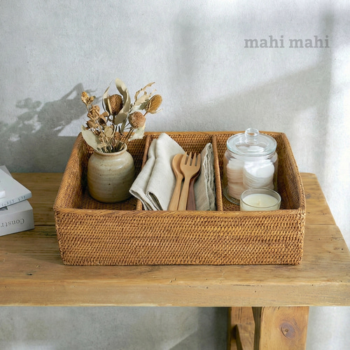 仕切り付きで小分けの保管 ♪大きめ長方形トレイ☆小物入れ ナチュラル