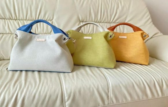 日本製　どこのお店でも出逢えない‼️型くずれしにくい加工とはっ水効果のある生地スイジン仕様のトートバッグ 1枚目の画像