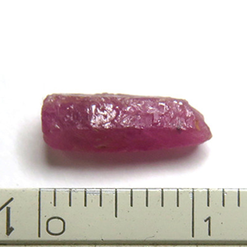 ルビー 結晶 原石 ミャンマー産 2.1ct ルース 天然石 7月 誕生石