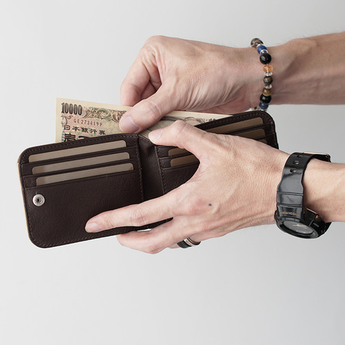ベルトに通してぶら下げるスマホポーチ＆コンパクトな2つ折財布
