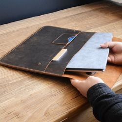 名入れ  タブレット iPad カバー　ケース　イタリアレザー　革　手縫い 6枚目の画像